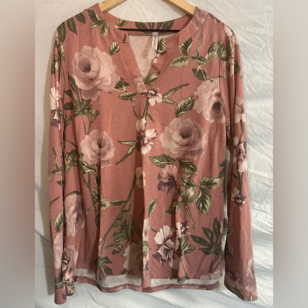 Dear Scarlett Pink and Green Leafy Top